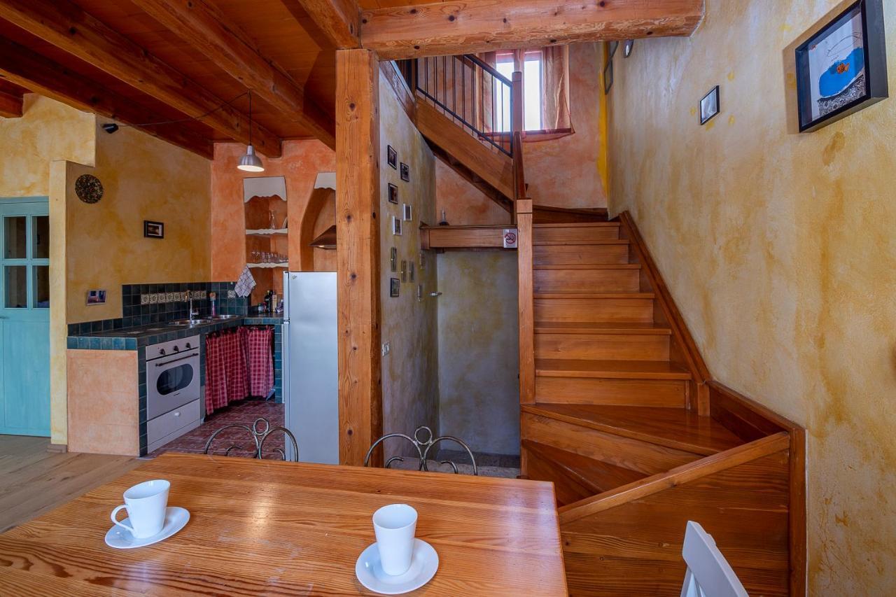 Alighieri Unique Apartment Pula Bagian luar foto